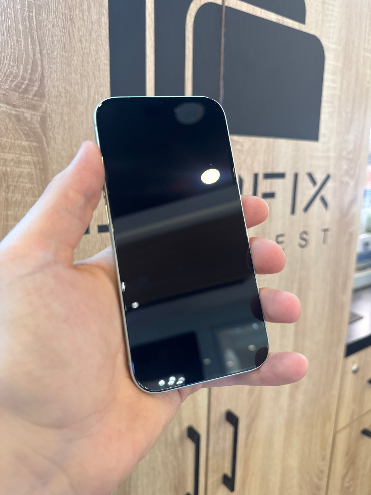 Apple iPhone 15 128GB kártyafüggetlen 1 év garancia