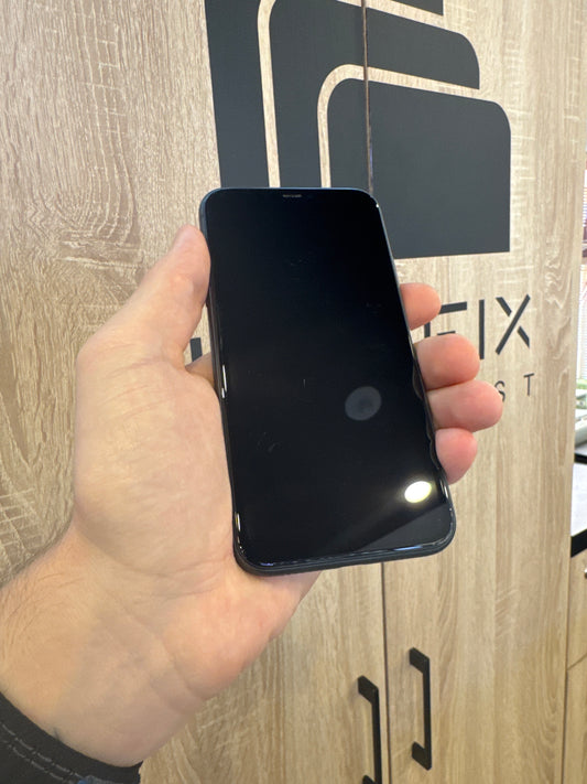 Apple iPhone 11 64GB 100% akku kártyafüggetlen 1 év garancia