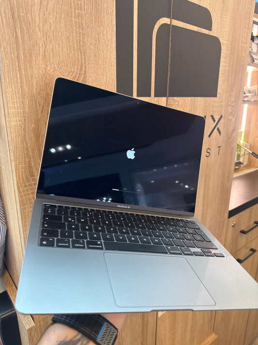 Apple MacBook Air 2020 M1 8/256GB 1 év garancia