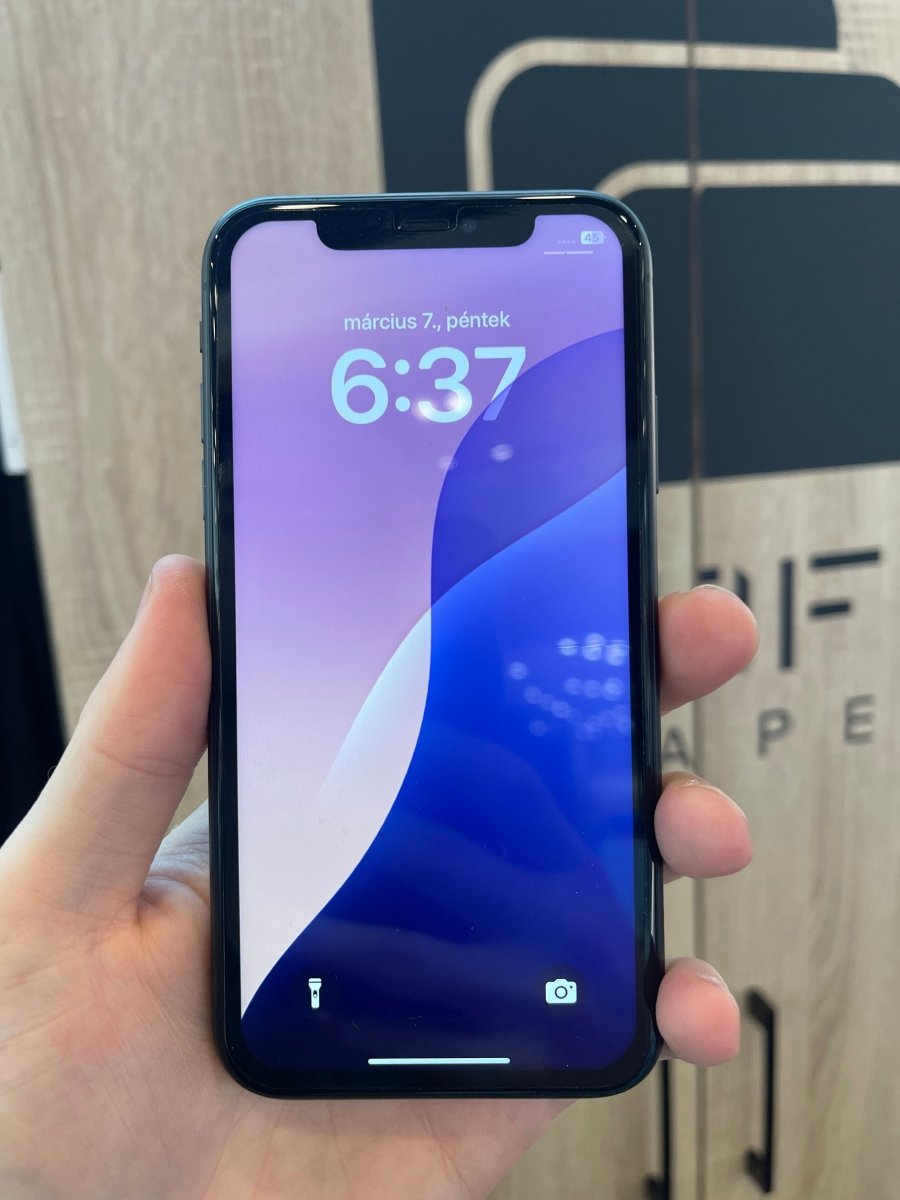 Apple iPhone 11 64GB kártyafüggetlen 1 év garancia - LCDEAL
