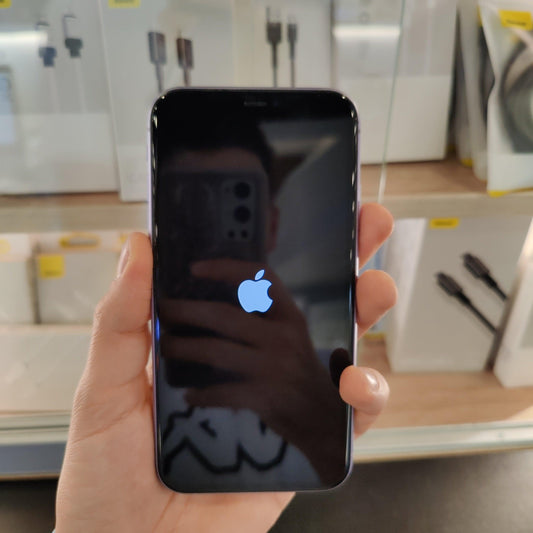 Apple iPhone 11 64GB Kártyafüggetlen 1 év garancia