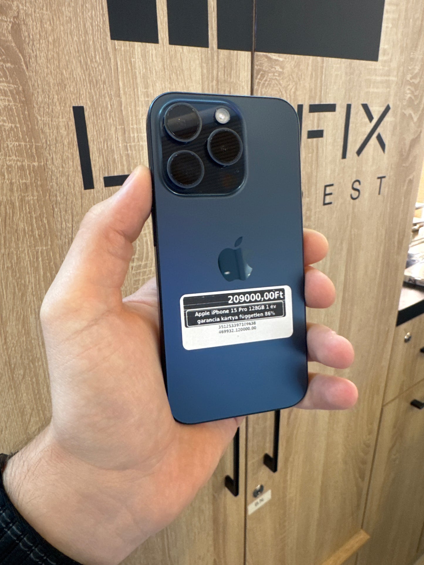Apple iPhone 15 Pro 128GB 1 év garancia kártya független 86%