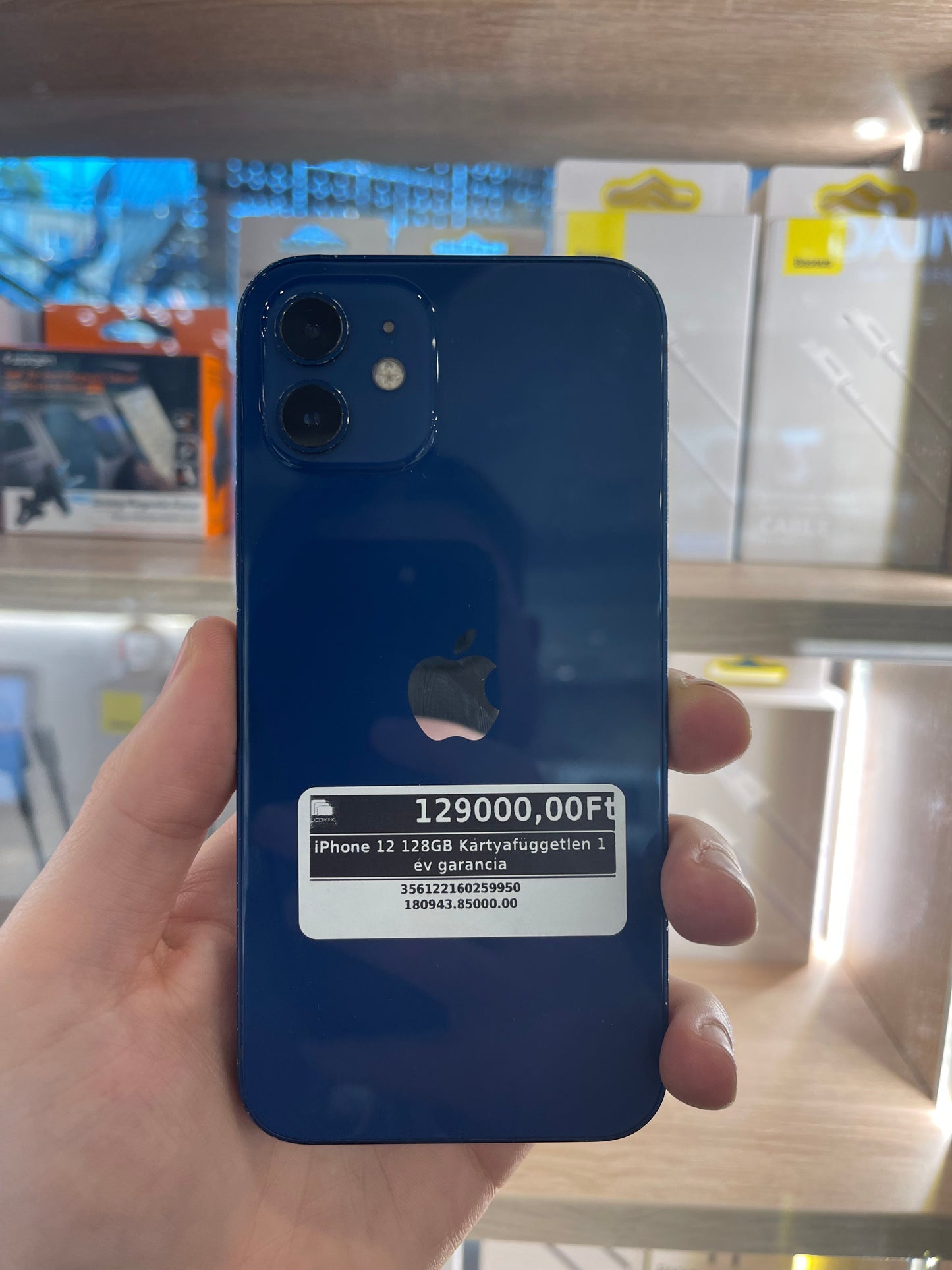 iPhone 12 128GB Kártyafüggetlen 1 év garancia