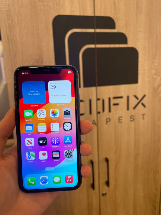 Apple Iphone 11 64GB Kártyafüggetlen 1 év garancia LCD Fix mobiltelefon szerviz