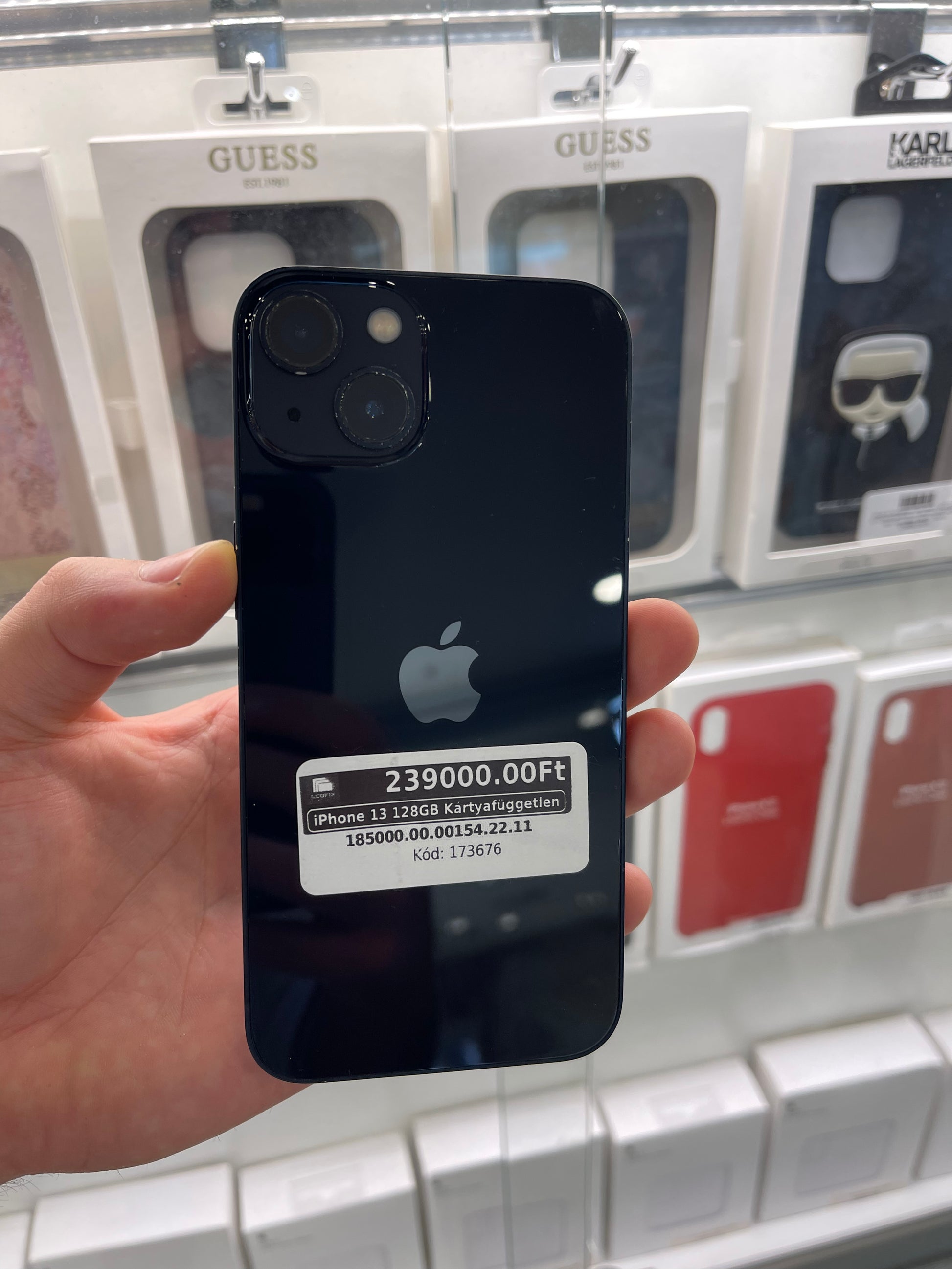 iPhone 13 128GB Kártyafüggetlen 1 év garancia Akku: 100%