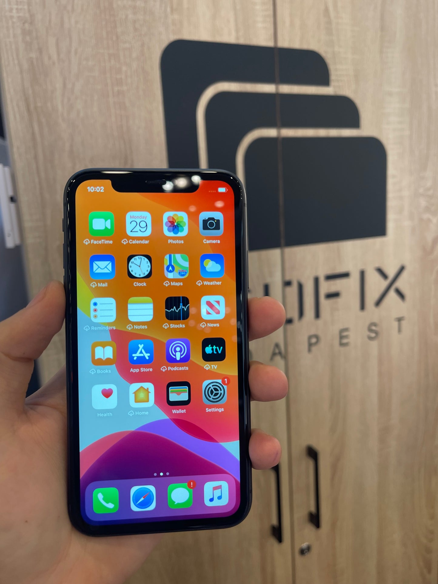 Apple Iphone 11 64GB Kártyafüggetlen 1 év garancia LCD Fix mobiltelefon szerviz