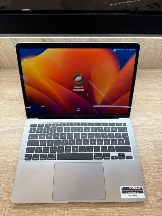 MacBook Air 2020 M1 16GB/256GB 1 év garancia Akku: 86%