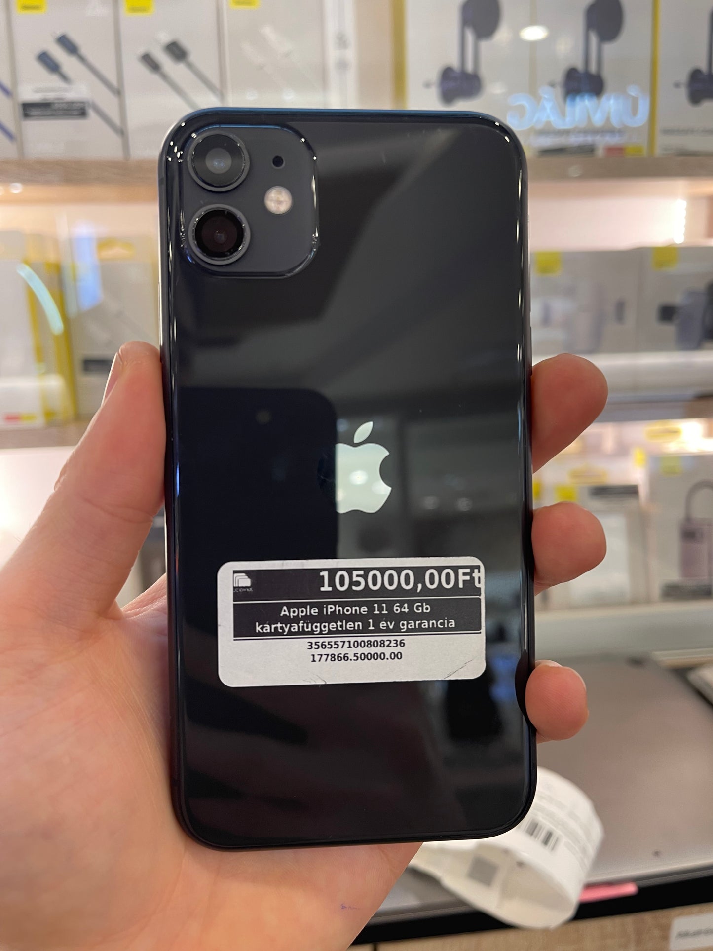 Apple iPhone 11 64 Gb kártyafüggetlen 1 év garancia