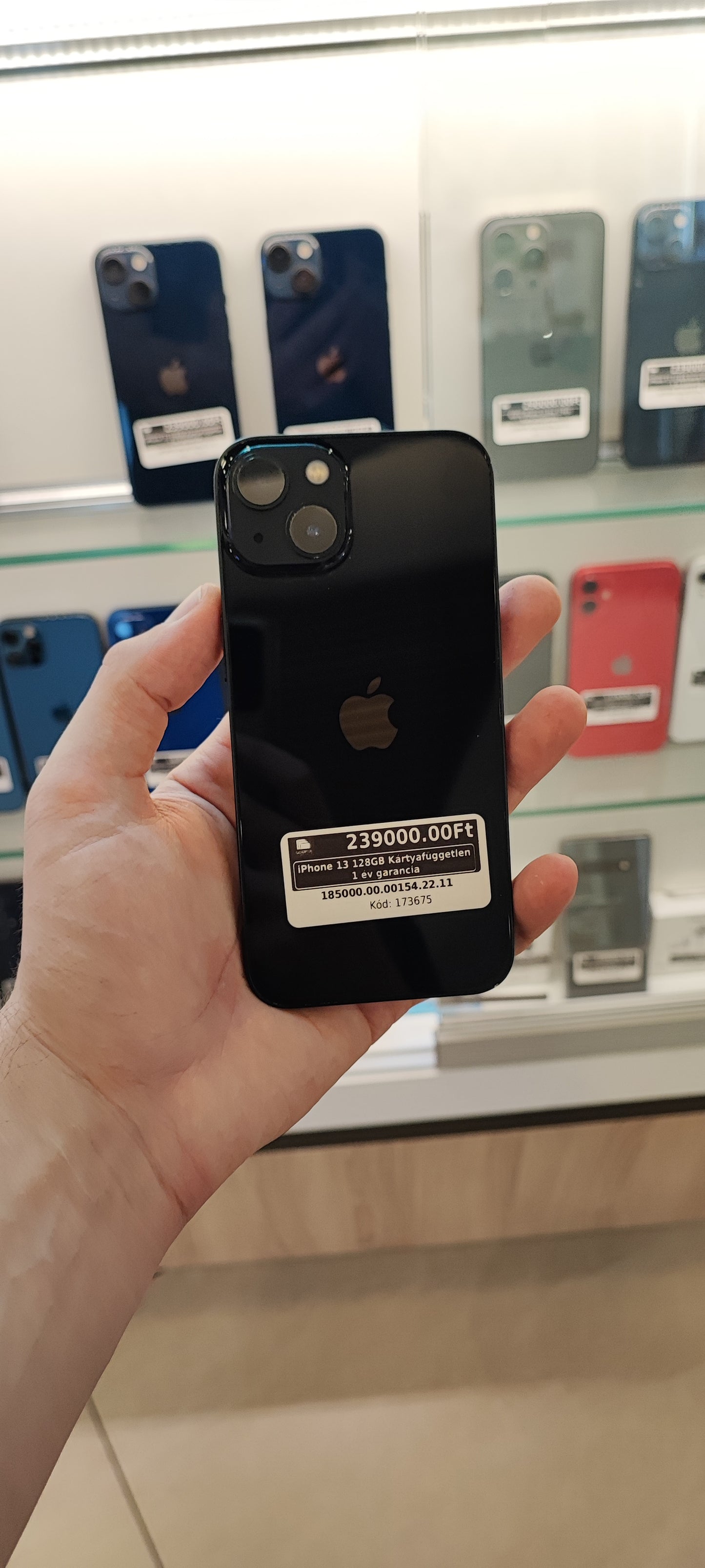 iPhone 13 128GB Kártyafüggetlen 1 év garancia (felújított)