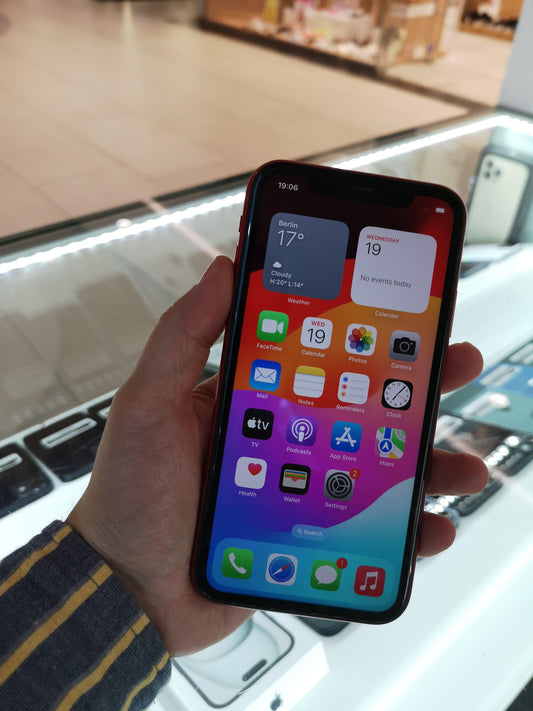 Apple iPhone 11 64gb Kártyafüggetlen 1év Garanciával