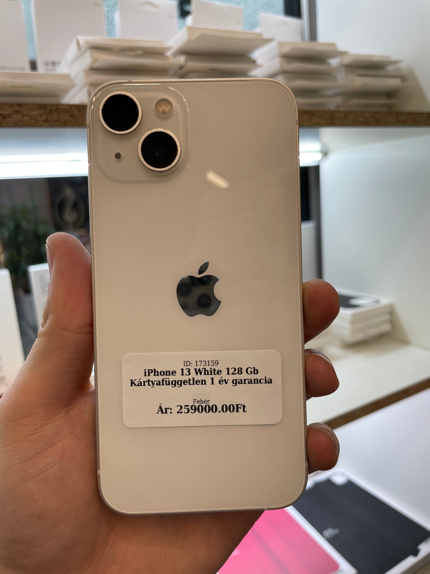 iPhone 13 White 128 Gb Kártyafüggetlen 1 év garancia (felújított)