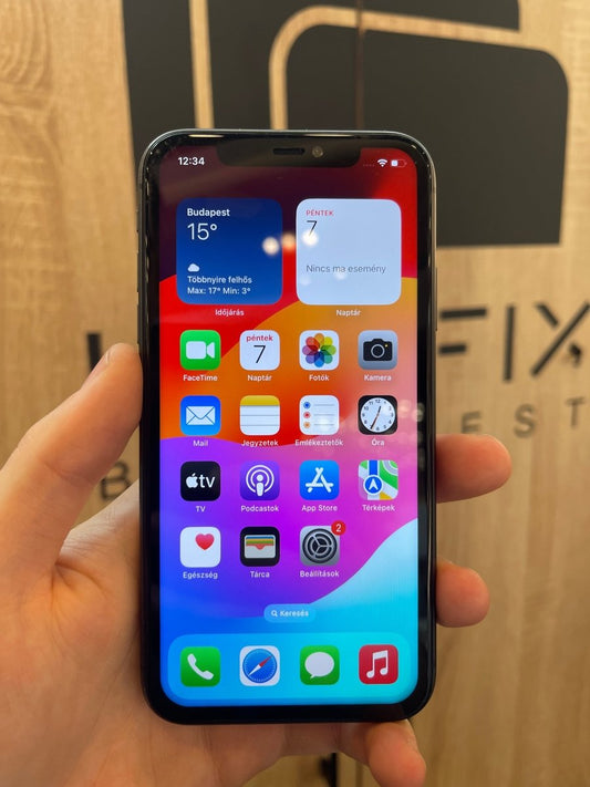 iPhone 11 64GB kártyafüggetlen 1 év garancia - LCDEAL
