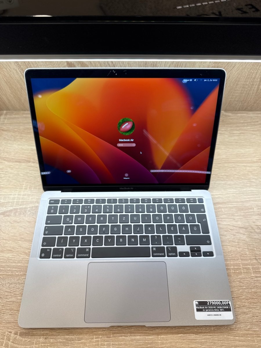 MacBook Air 2020 M1 16GB/256GB 1 év garancia Akku: 86% - LCDEAL